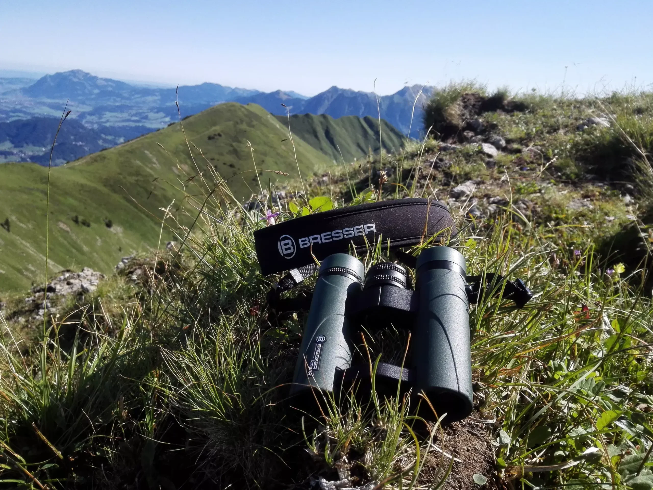 Bresser Taschenfernglas/ Kompaktfernglas|Fernglas Zur Vogelbeobachtung>Pirsch 8x26 Fernglas mit Phasenvergütung