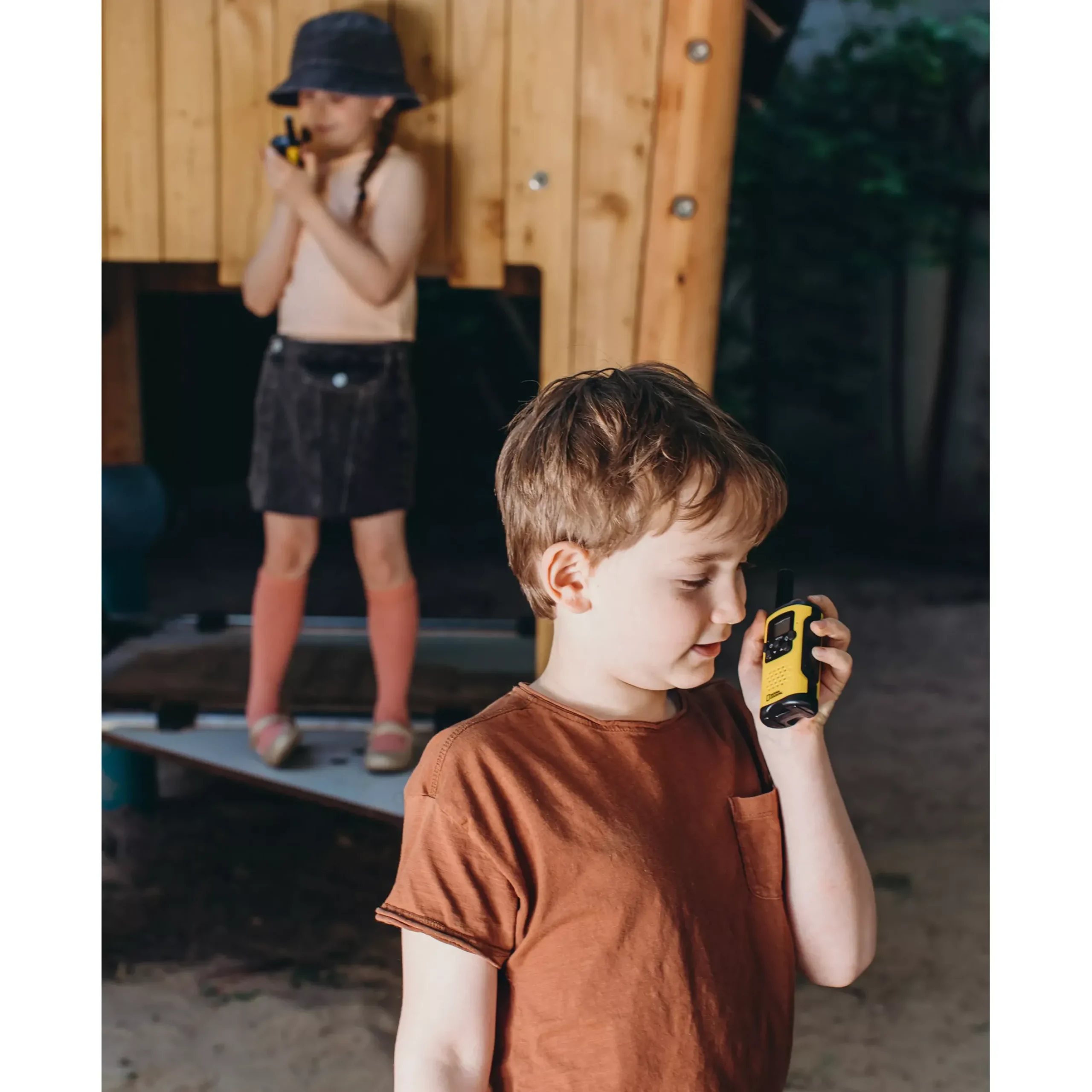 Bresser Lernen & Entdecken>NATIONAL GEOGRAPHIC Walkie-Talkies mit hoher Reichweite bis zu 6 km und Frei-Hand-Funktion